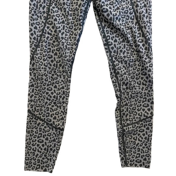Varley Bedford Tight Leggings, Midnight Cheetah, Size S - Picture 7 of 11